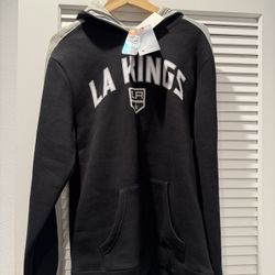 NWT Men’s medium LA Kings Sweatshirt 
