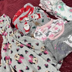 2T bundle pajamas/ robe