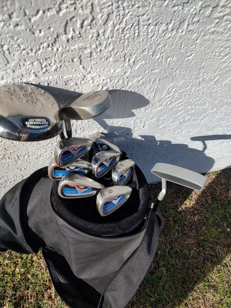 Golf Bag With Clubs