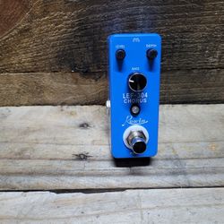 Rowin Chorus Pedal