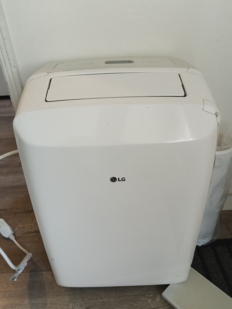 LG Portable Air Conditioner 