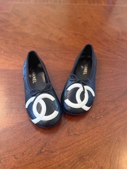 Chanel Quilted Leather CC Logo Ballet Flats