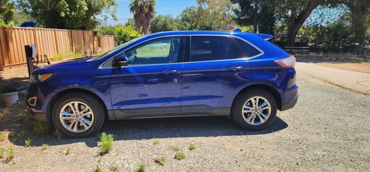 2015 Blue Ford Edge