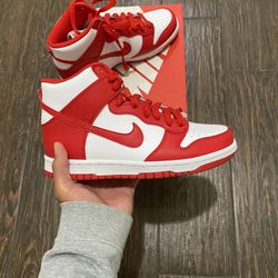 Nike Dunk High Championship Red