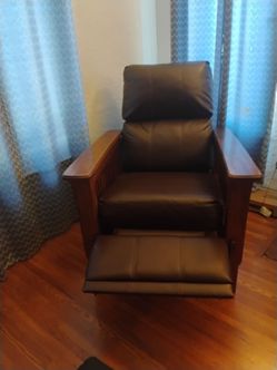 Recliner like new
