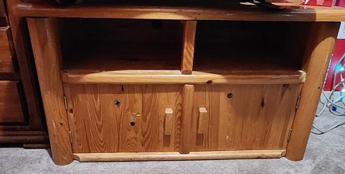 Solid Wood TV Stand
