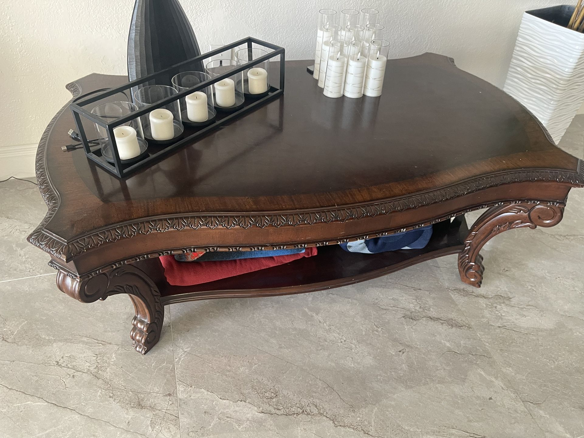 Elegant center table