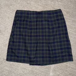 Hollister navy plaid skirt