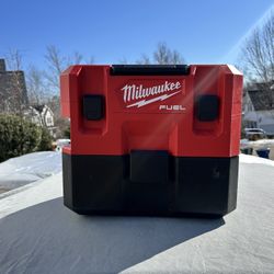 Milwaukee Cordless Vacuum Cleaner 