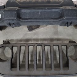 Jeep Gladiator 2020 Bumper / Grill / Front Overlay