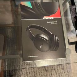 BRAND NEW (UNOPENED) BOSE QUIETCOMFORT HEADPHONES