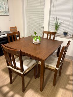 Dining Table Set
