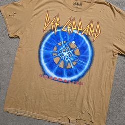 BRAND NEW DEF LEPPARD DISTRESSED TEE SZ XL