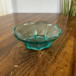 Vintage Anchor Hocking Blue Glass Dip Bowl