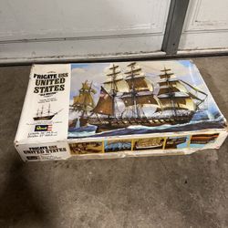 Revell USS Frigate Model Sail Boat