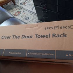 $10 NIB. Over the door Towel Rack. Black. 