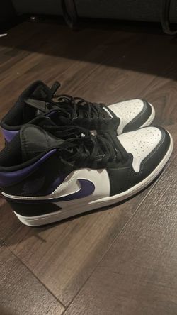 Dark iris Jordan 1 mid size 11