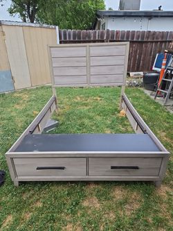 Bed frame Q size