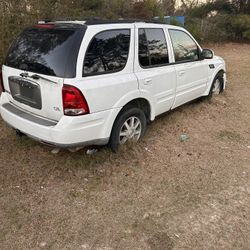 2004 Buick Rainier