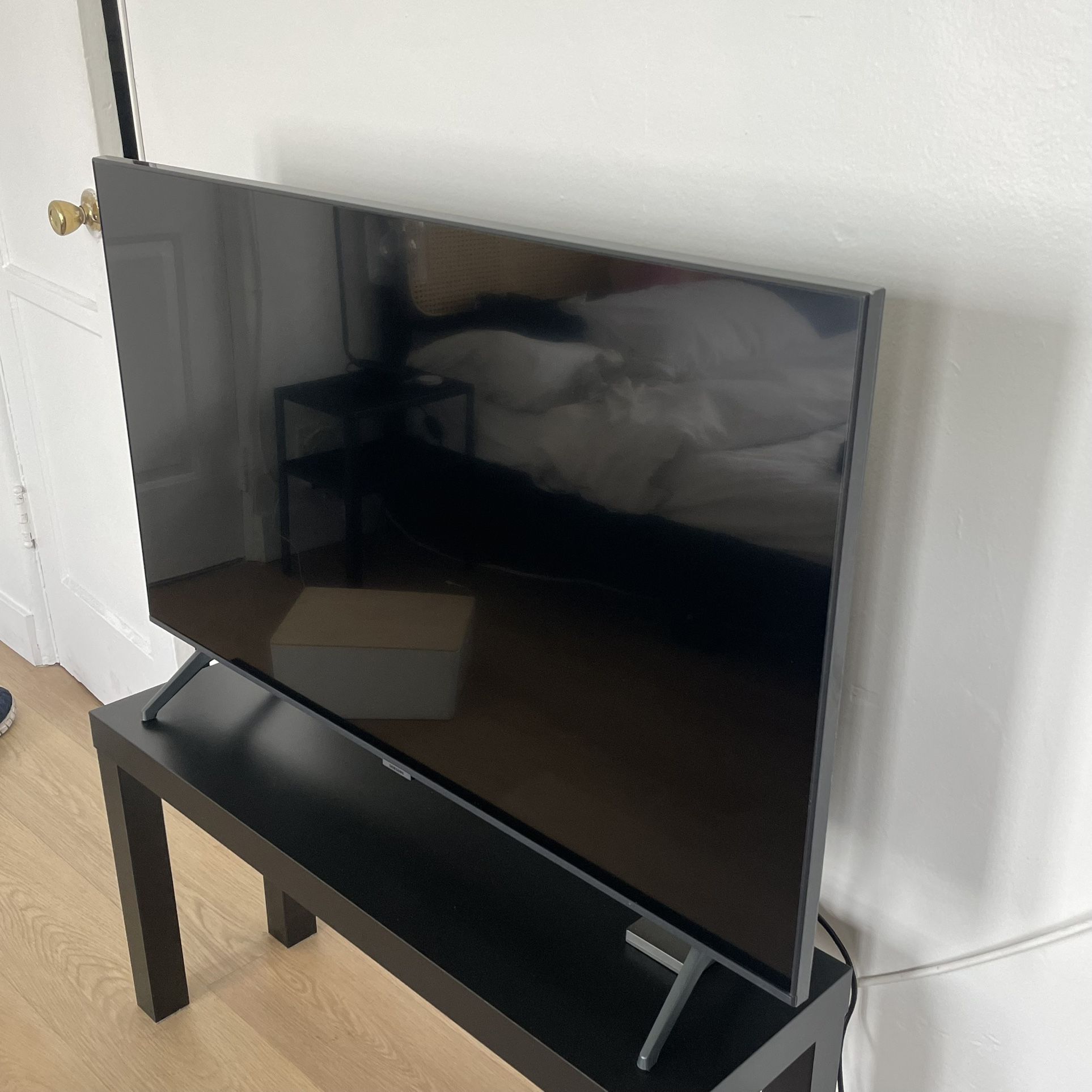 SAMSUNG CRYSTAL UHD 7 SERIES TU7000 43 INCH TV