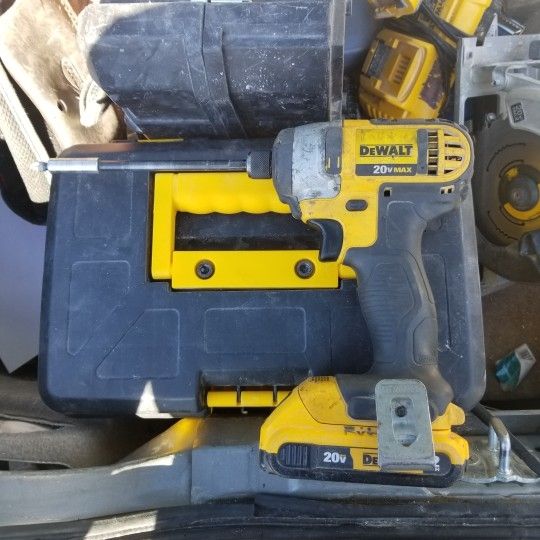 Dewalt Gun