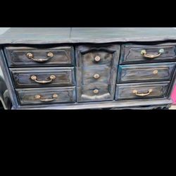 Unique vintage Nine Drawer Chest