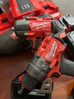 FS/FT New Milwaukee m18 FUEL 1/2” hammer drill  w battery