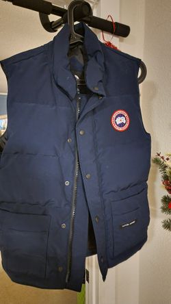 Canada Goose Vest Small Brand New