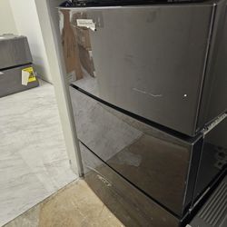 Lg Washer Dryer Pedestal  Scratch And Dent 