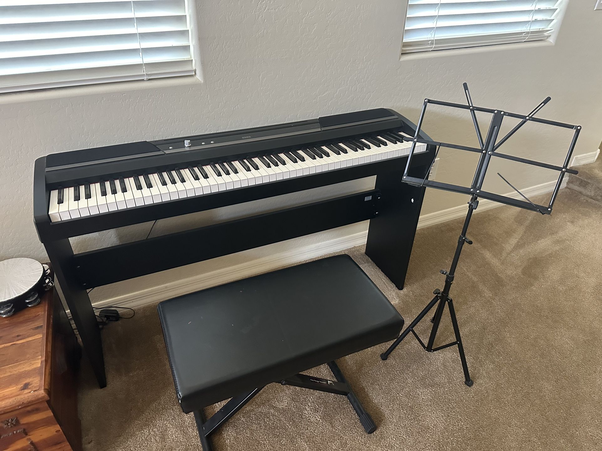 Korg SP-170S Digital Piano with Bench and Music Stand