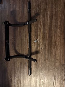 Door pull up bar