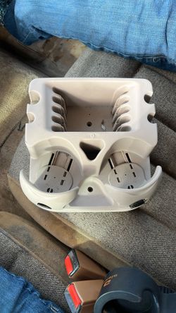 Adjustable Cup Holder