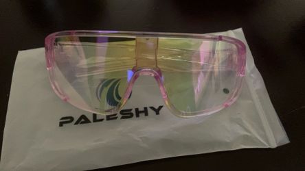 Men’s paleshy glasses