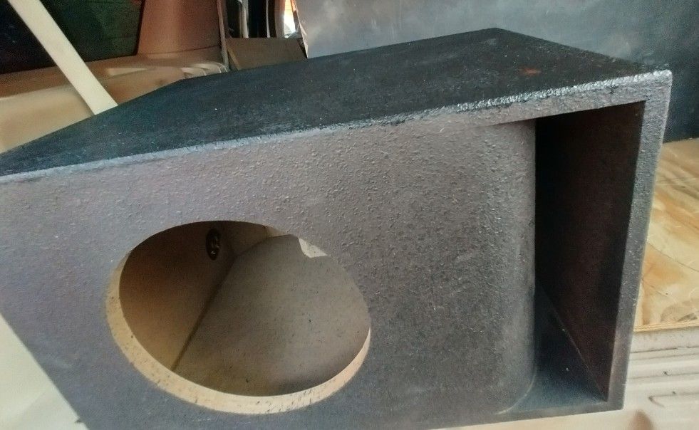 *New 10 Inch Sub Box Finished In Bed liner*, Kerf Port Tuned At 34hz