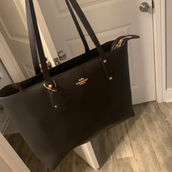 Black Coach Purse 
