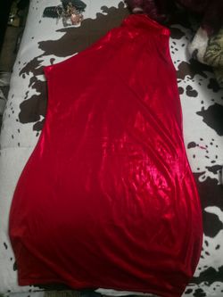Red minni dress size L