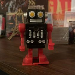 Vintage Toy Wind Up Robot 