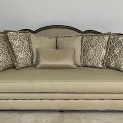 Lexington Sofa 