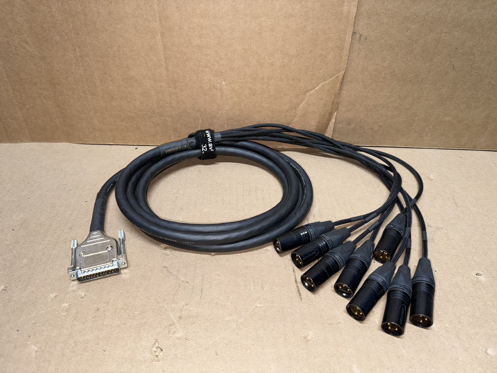 Mogami 2932 DB25 To Neutrik XLR Analog Audio Snake