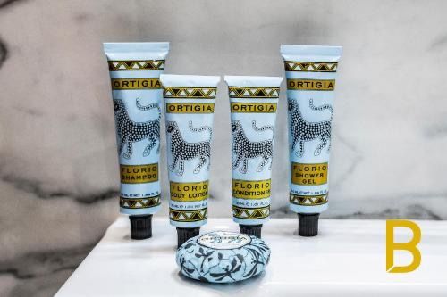 Ortigia Shower Kit Comes With 5 Products +. Hair Brush +Toyletry Bag