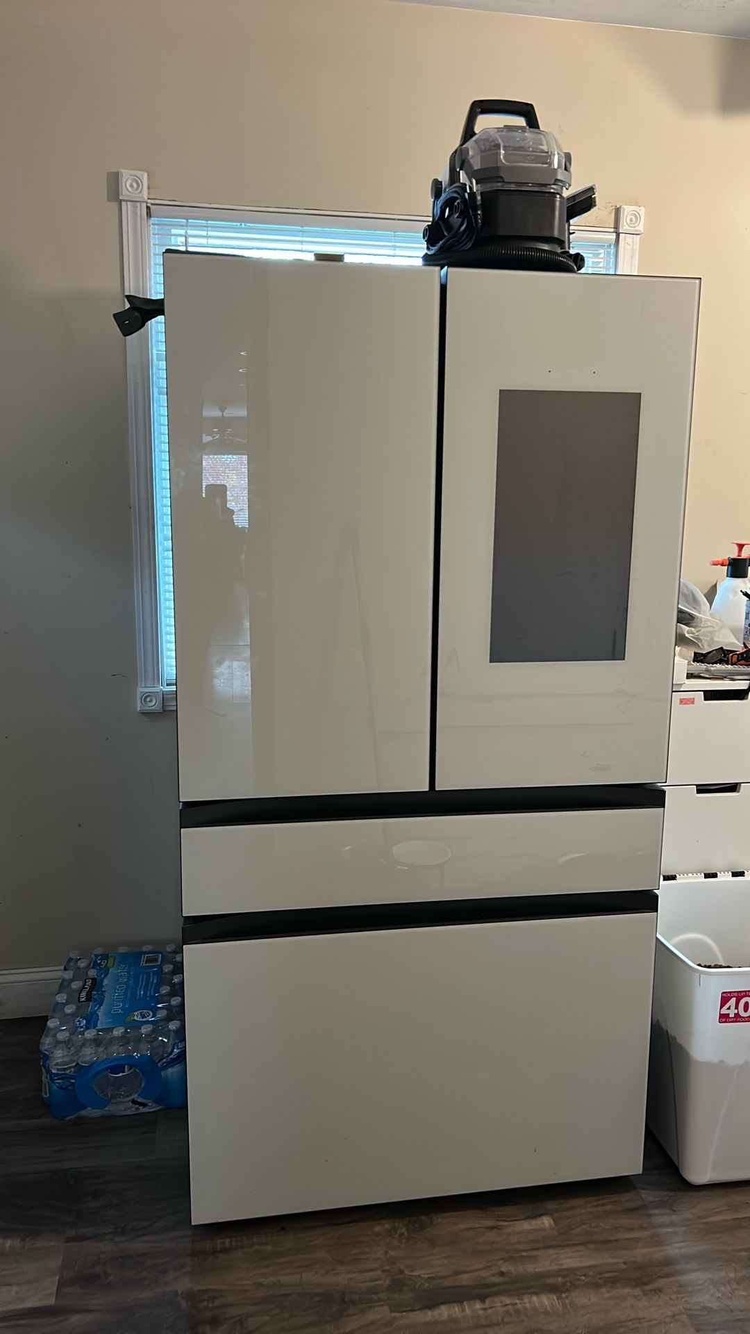 Bespoke 29 cu. ft. Standard Depth 4-Door French Door Refrigerator in Charcoal Glass and White Glass with AI Family Hub+