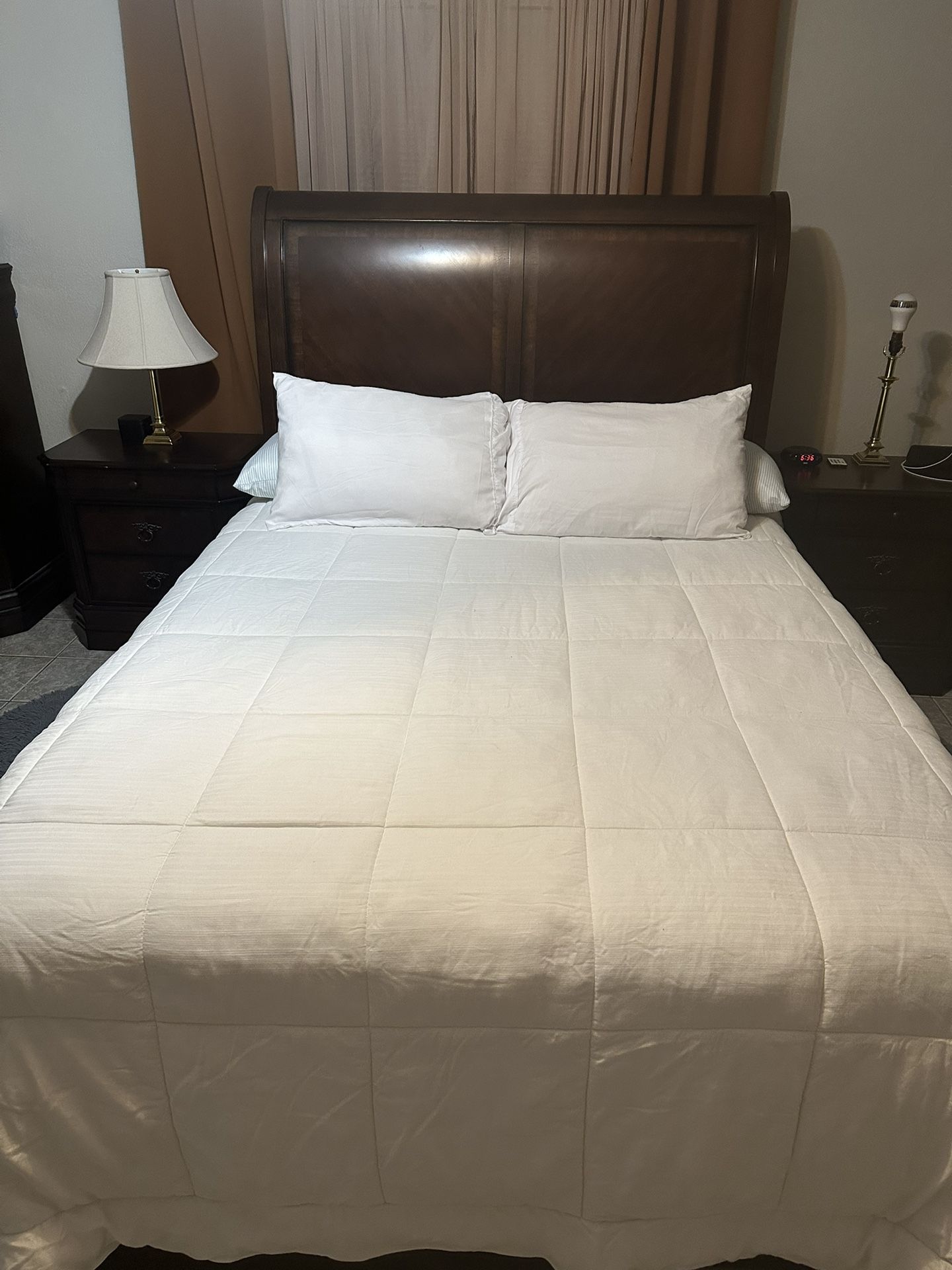 Queen Size Bed With Mattress And Box Spring
