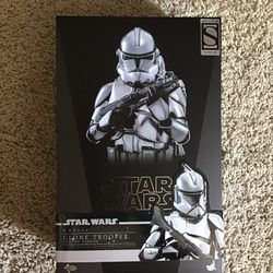 1/6 Hot Toys Star Wars Clone Trooper Chrome Version MMS 643 Star Wars Celebration Sideshow Exclusive