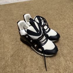 Size 7.5 - Louis Vuitton Monogram Run Away Black/Brown - CL1108