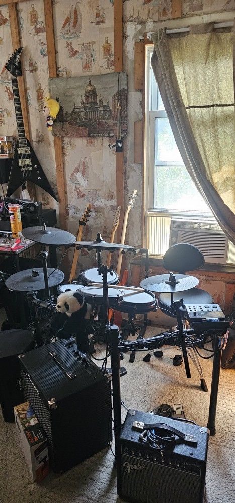 Alesis Nitro Max Electric Drum Kit