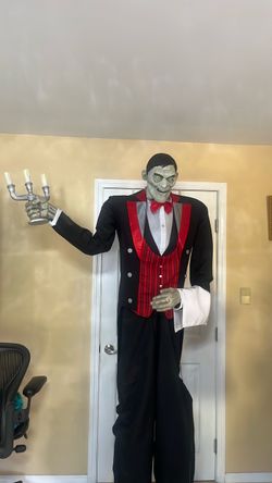 Giant Halloween Zombie Butler Animatronic Decoration