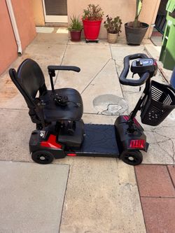 DRIVE ELECTRIC MOBILITY SCOOTER HX5 9JP
