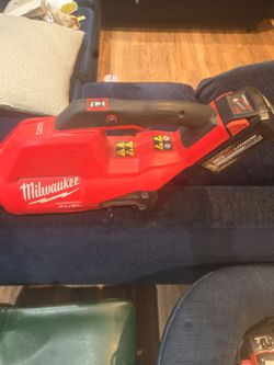Milwaukee blower