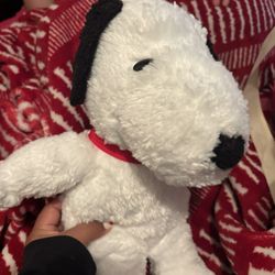 Snoopy Plushie 