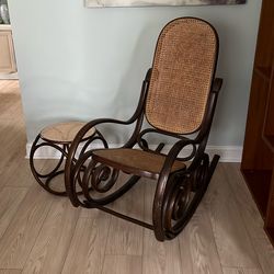 Rocker And Ottoman/ Side Table